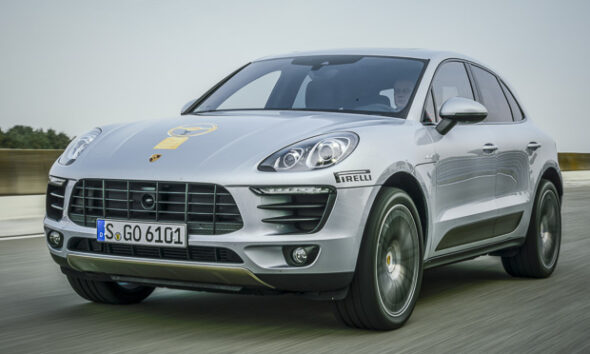 Опубликованы первые фотографии салона Porsche Cayenne нового поколения