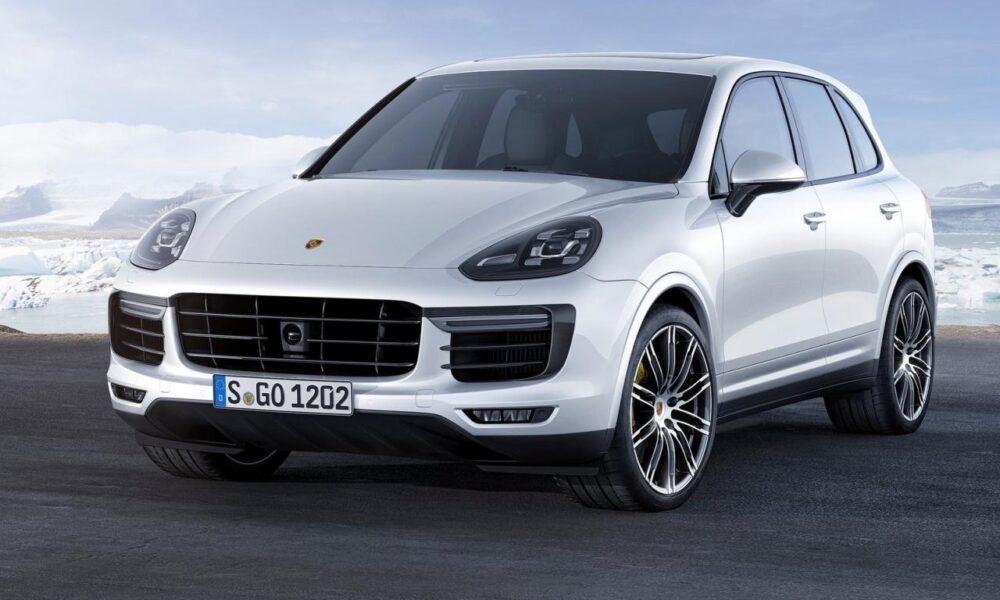 Новый Porsche Cayenne окажется «родственником» Bentley Bentayga
