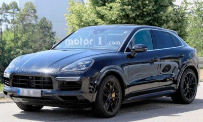 Конкурент Mercedes-Benz GLE Coupe замечен во время испытаний