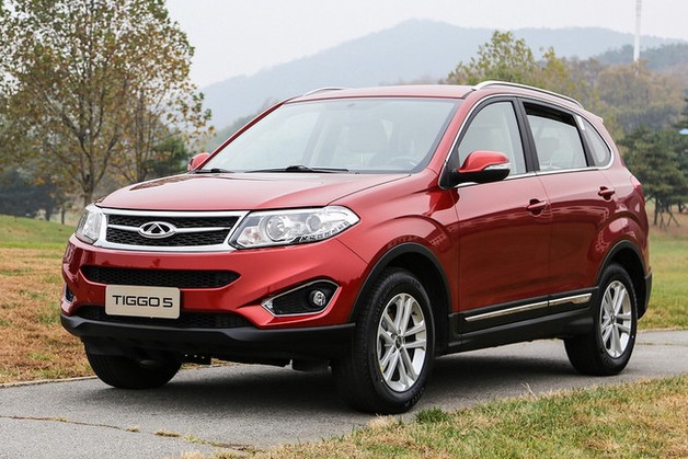 С конвейера Derways сошли первые Chery Bonus 3 и Tiggo 5