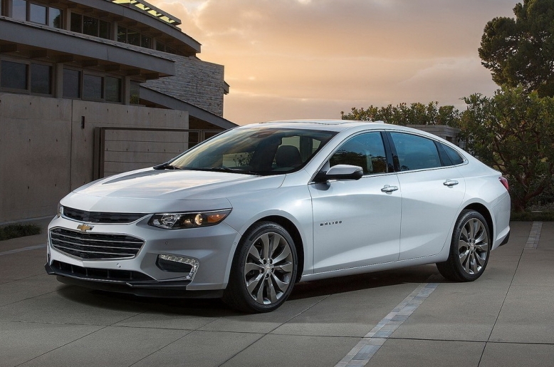 Chevrolet Malibu стал больше и легче