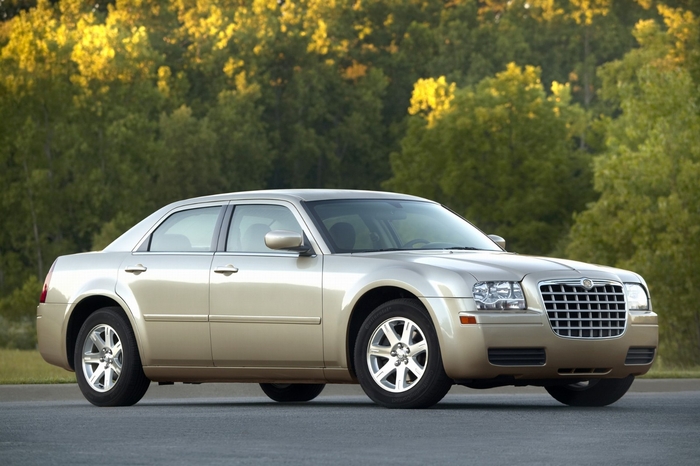 В России отзывают более 2200 автомобилей Chrysler