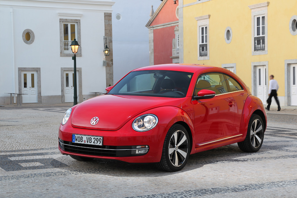 В Минск приехали первые Volkswagen Beetle нового поколения