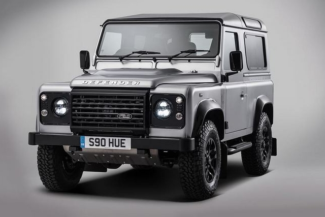 Land Rover выпустила двухмиллионный Defender