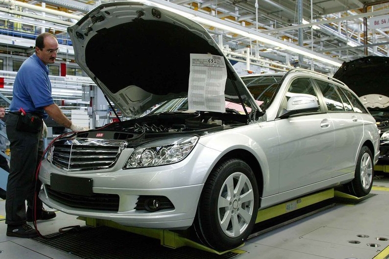 Daimler вложит 3 млрд евро в модернизацию заводов