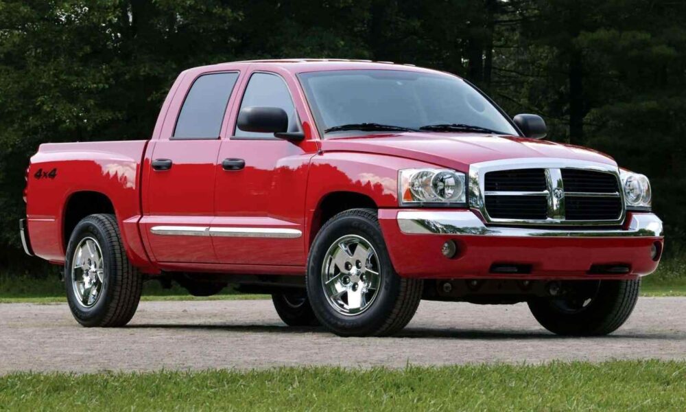 Chrysler отзывает 67 000 пикапов