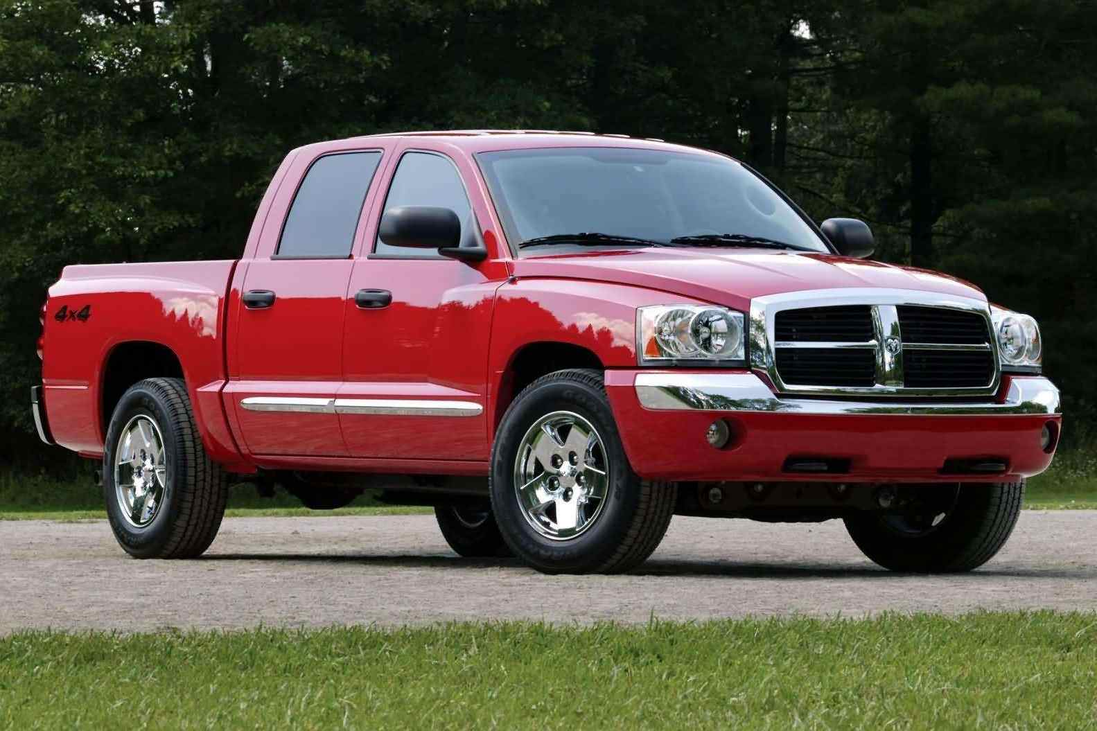 Chrysler отзывает 67 000 пикапов