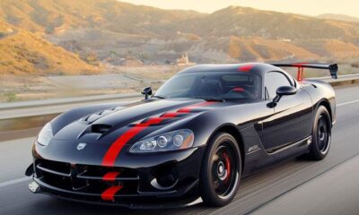 Новое поколение Dodge Viper появится в 2012 году