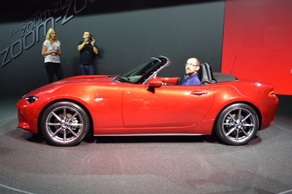 Новая Mazda MX-5 оказалась компактнее своих предшественниц
