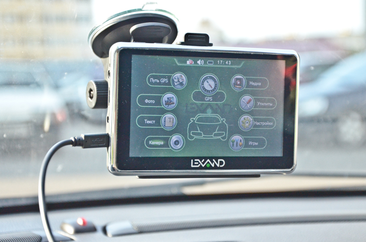 АВТОНАВИГАТОР С ВИДЕОРЕГИСТРАТОРОМ LEXAND