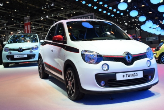 Новый Twingo получил пятидверный кузов
