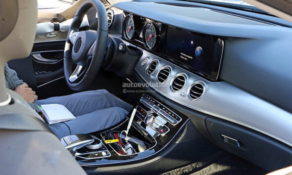 Шпионы рассекретили салон нового Mercedes E-Class