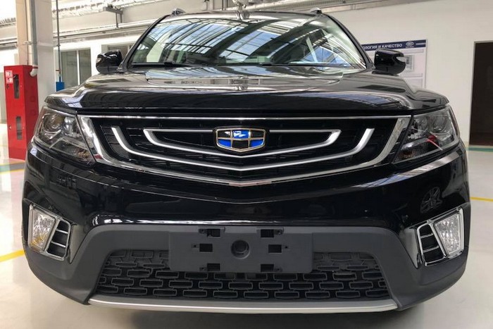 Появились снимки Geely Emgrand X7 отечественного производства
