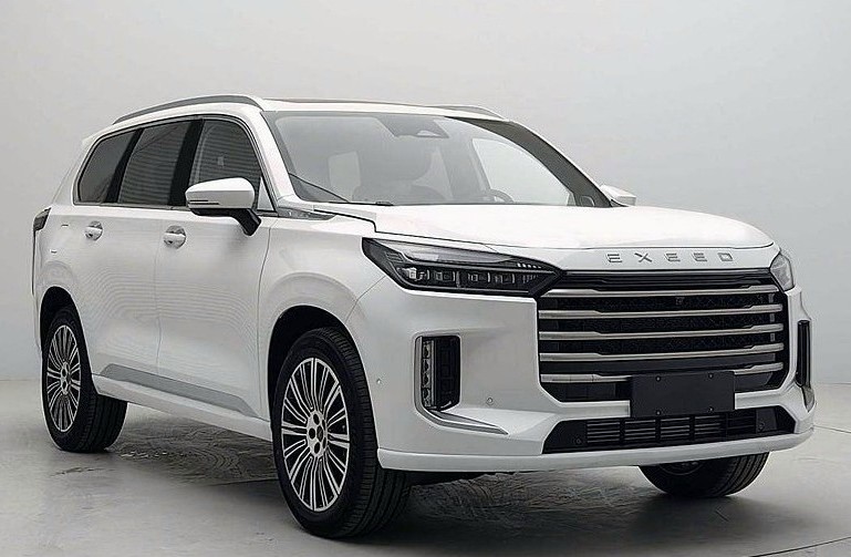 Габариты трехрядного SUV изменятся