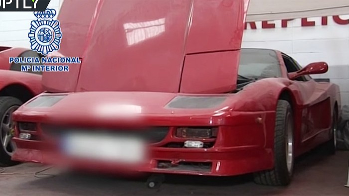 Фальшивые Ferrari злоумышленники изготавливали из стеклопластика