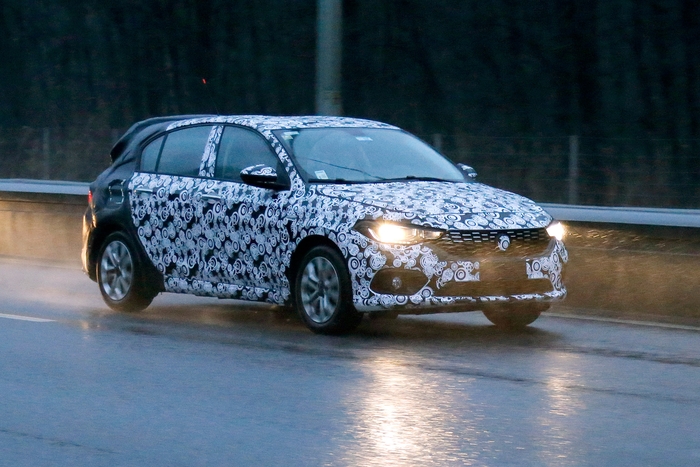 Хетчбэк Fiat Tipo замечен на тестах