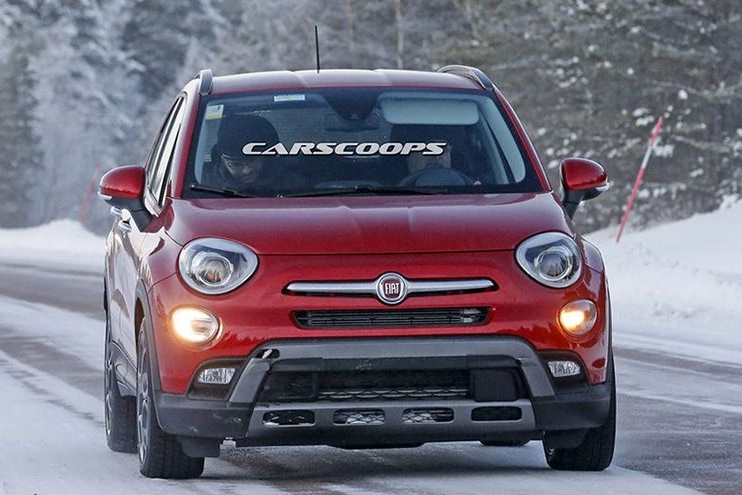 «Заряженный» кроссовер Fiat вывели на тесты