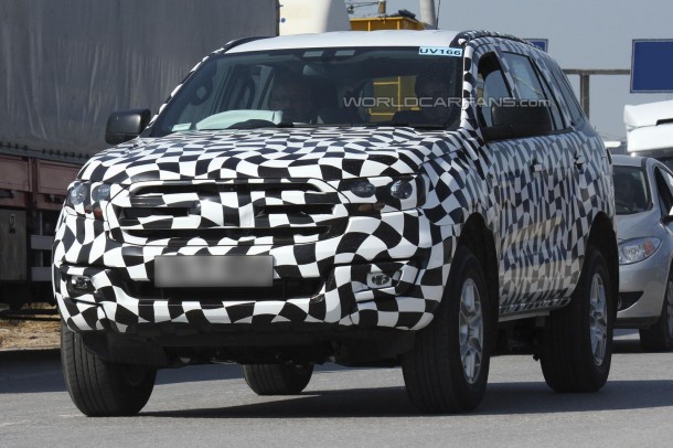 Новый Ford Everest покажут 14 ноября
