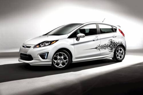 Ford презентовал новую линейку аксессуаров для Fiesta и необычную светящуюся ручку КПП