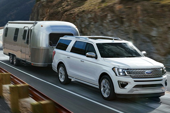 Модернизированный Ford Expedition идет на рекорд