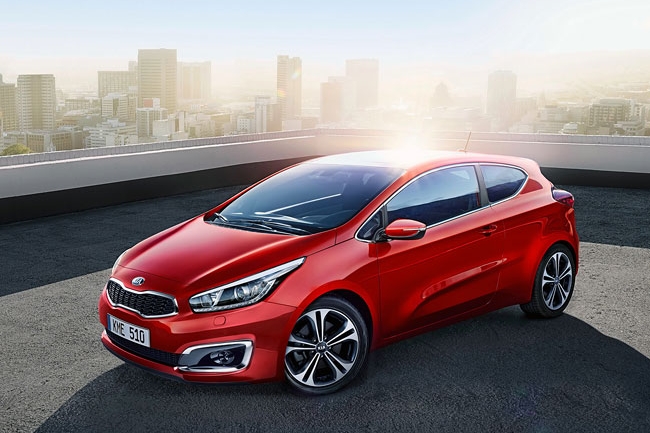 KIA представила обновленное семейство моделей Cee’d 2016