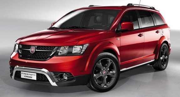 Fiat представил новый кроссовер Freemont Cross