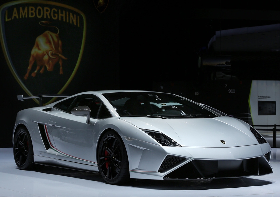 Lamborghini простился с самой продаваемой моделью