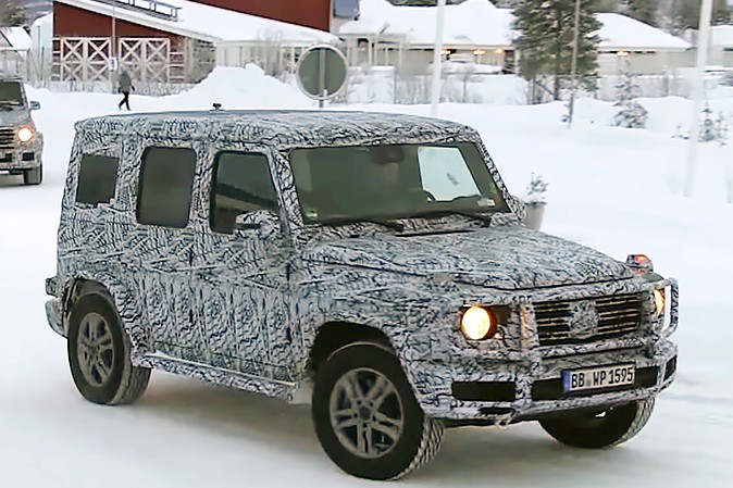 Новый Gelandewagen показали в движении