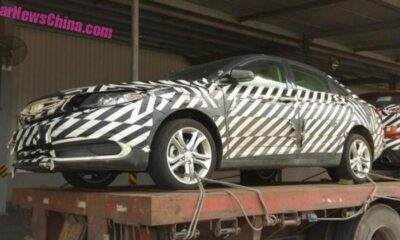 Шпионы подловили на испытаниях новый компактный седан Geely