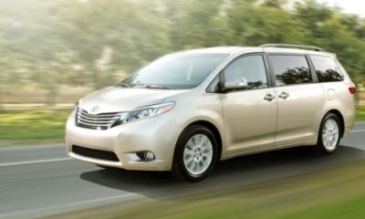 Toyota показала минивэн Sienna 2015 модельного года