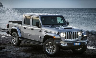 Jeep в новом цвете Эрл «графский»