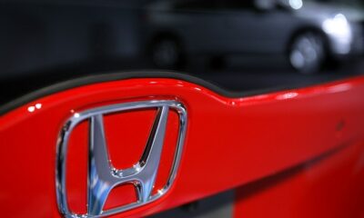 Прибыль Honda Motor выросла на треть
