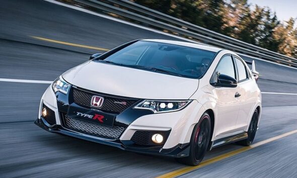 Honda Civic Type R примерил новый «костюм»