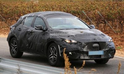 Infiniti вывела на тесты компактный кроссовер QX30