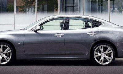 Infiniti Q70 готовится к парижской премьере