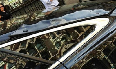 Небоскреб "поджарил" Jaguar XJ