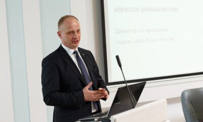 Jaguar Land Rover удалось удержать позиции в премиум-сегменте