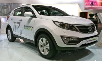 Париж 2010: Kia показала дизельный гибрид Kia Sportage