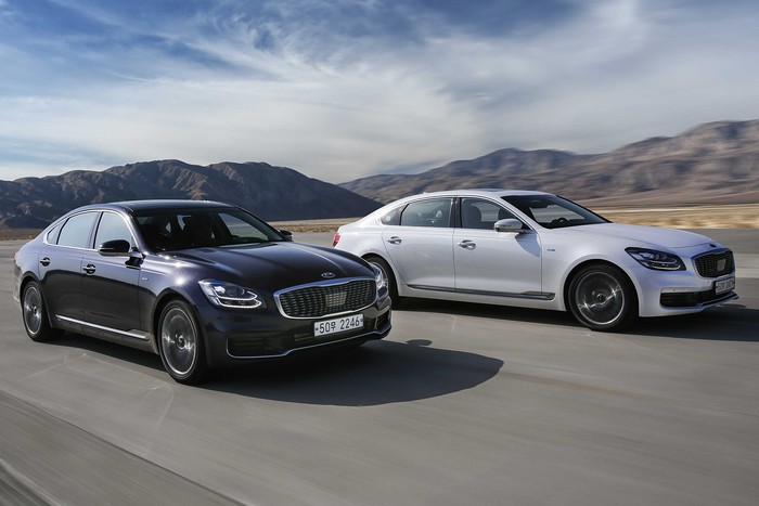 Флагманский K900