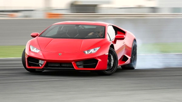 Lamborghini представила промо нового Huracan LP580-2