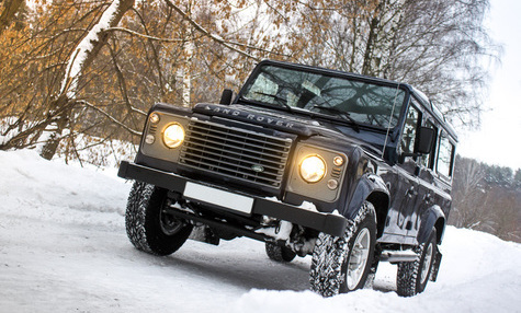 Land Rover выпустил Defender в честь "Русских витязей"