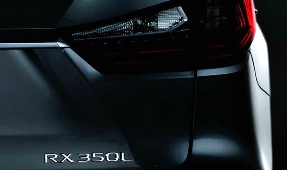 В Лос-Анджелесе скоро представят Lexus RXL