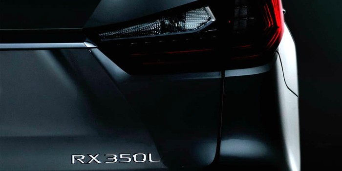 В Лос-Анджелесе скоро представят Lexus RXL