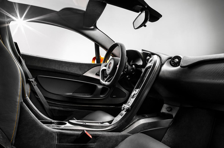McLaren P1: первые изображения кокпита
