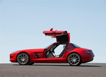 Выиграй настоящий Mercedes-Benz SLS AMG