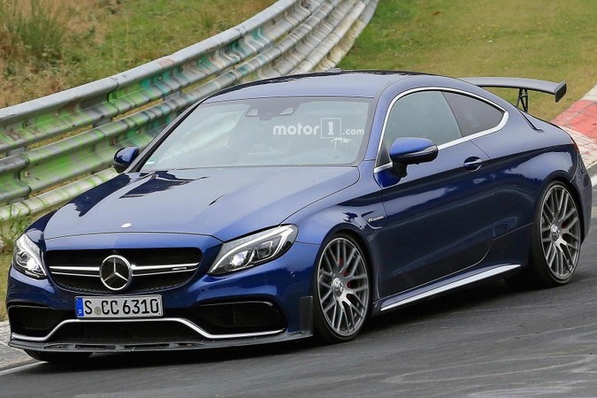 Начались испытания R-версии Mercedes-AMG C 63