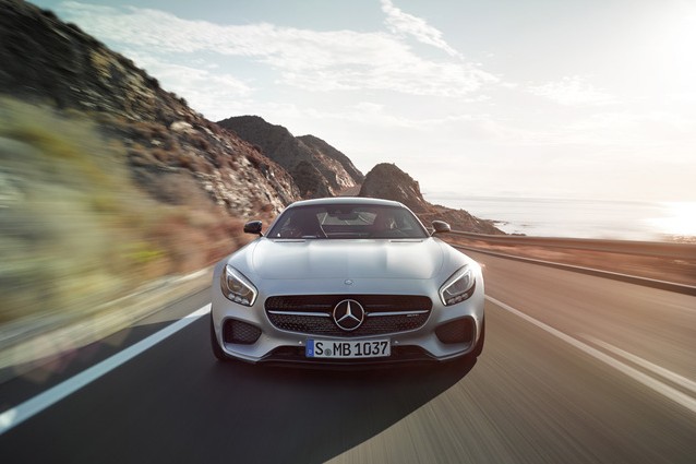 Суперкар Mercedes-Benz потеснит на рынке продукцию Porsche и Bentley