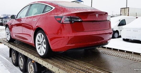 Tesla Model 3 Long Range добрался до белорусской столицы