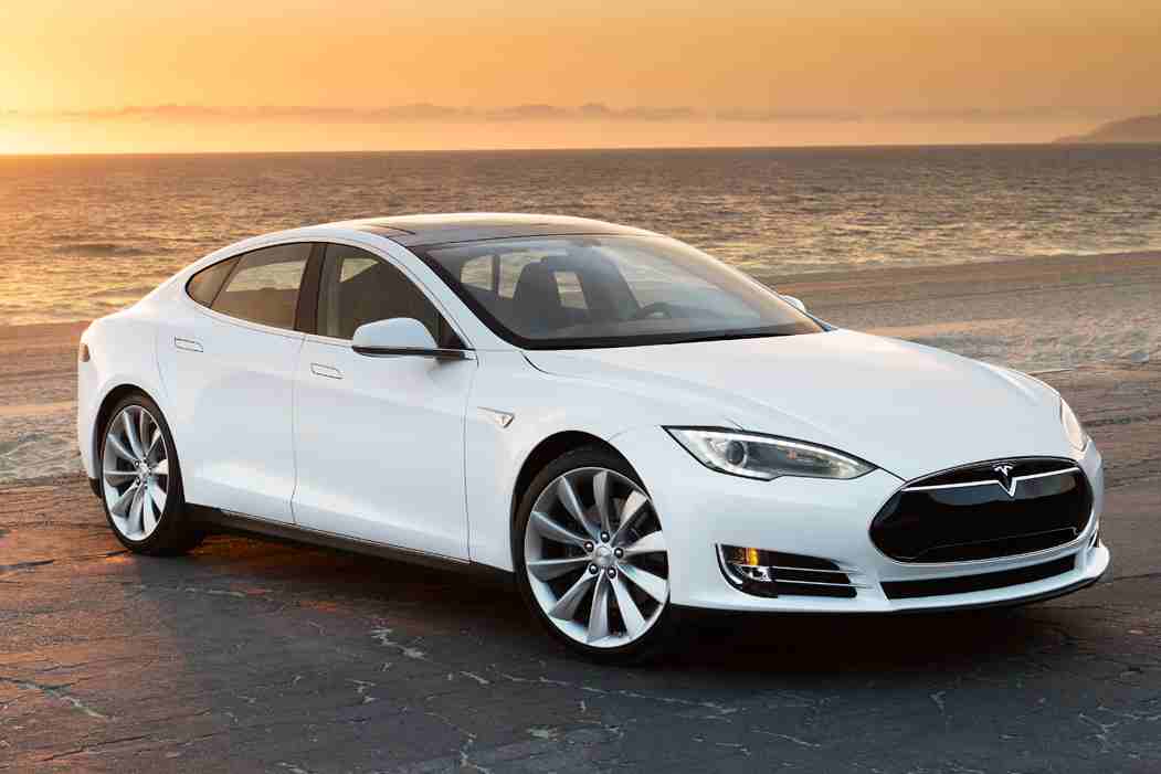 Китайские специалисты взломали Tesla Model S