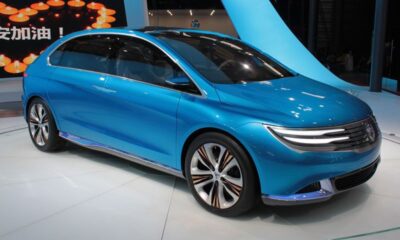 Daimler и BYD представили серийный электрокар